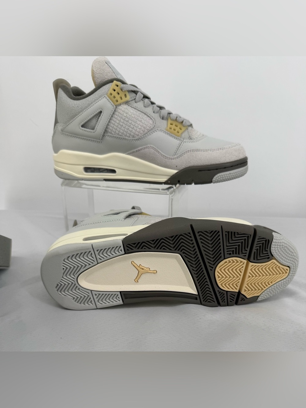 NEW Air Jordan 4 Retro SE Craft Photon Dust Mens Size 10/Woman’s 11.5